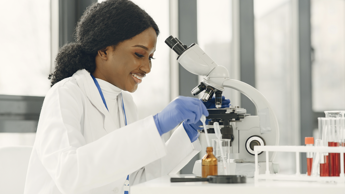 Evento da USP incentiva meninas a seguirem carreira científica