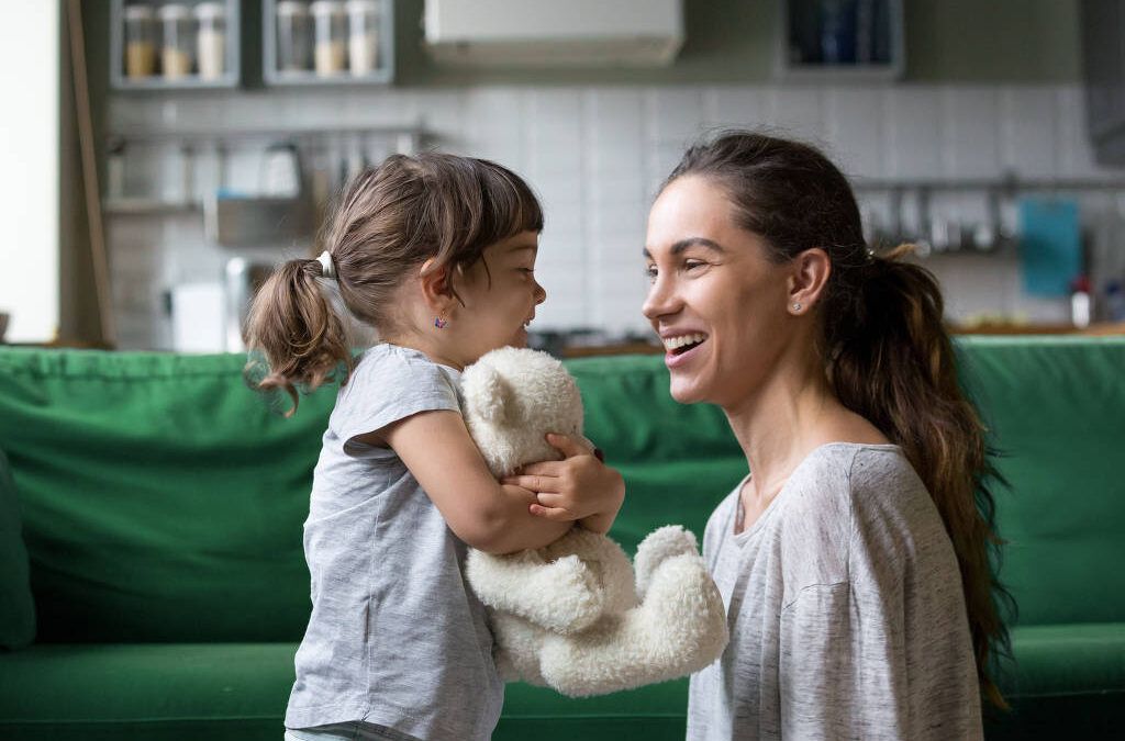 O que é a educação permissiva praticada por pais em casa e por que ela está ‘enlouquecendo’ professores?